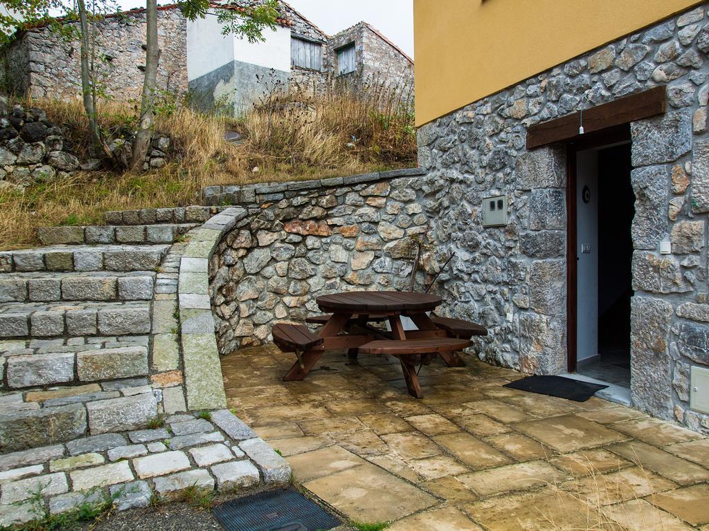 Casa Rural La Cabana Del Valleyu Sotres Extérieur photo